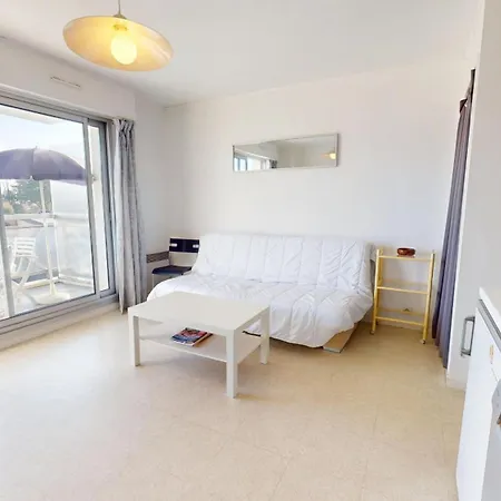 De L Ocean Apartment *