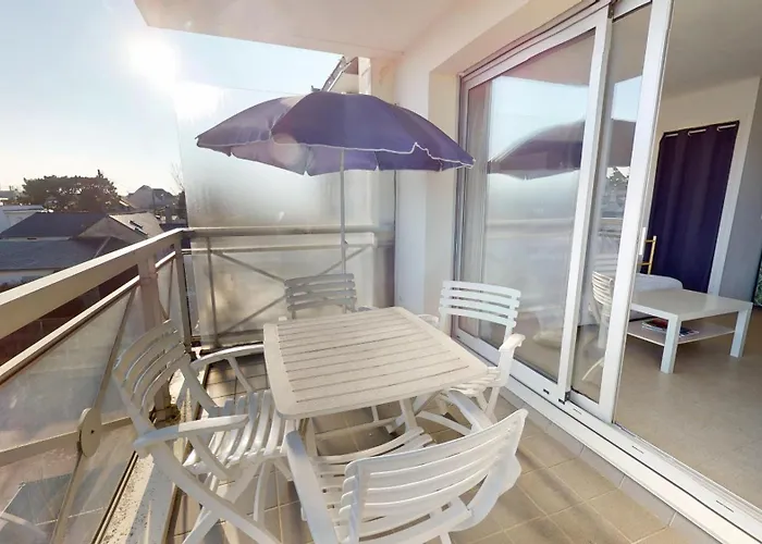 De L Ocean Apartment *