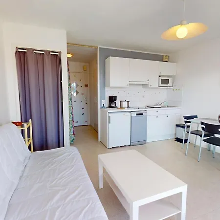 De L Ocean Apartment *